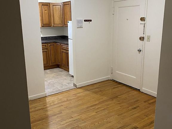 2nd image of 52 Hall Ave APT 2