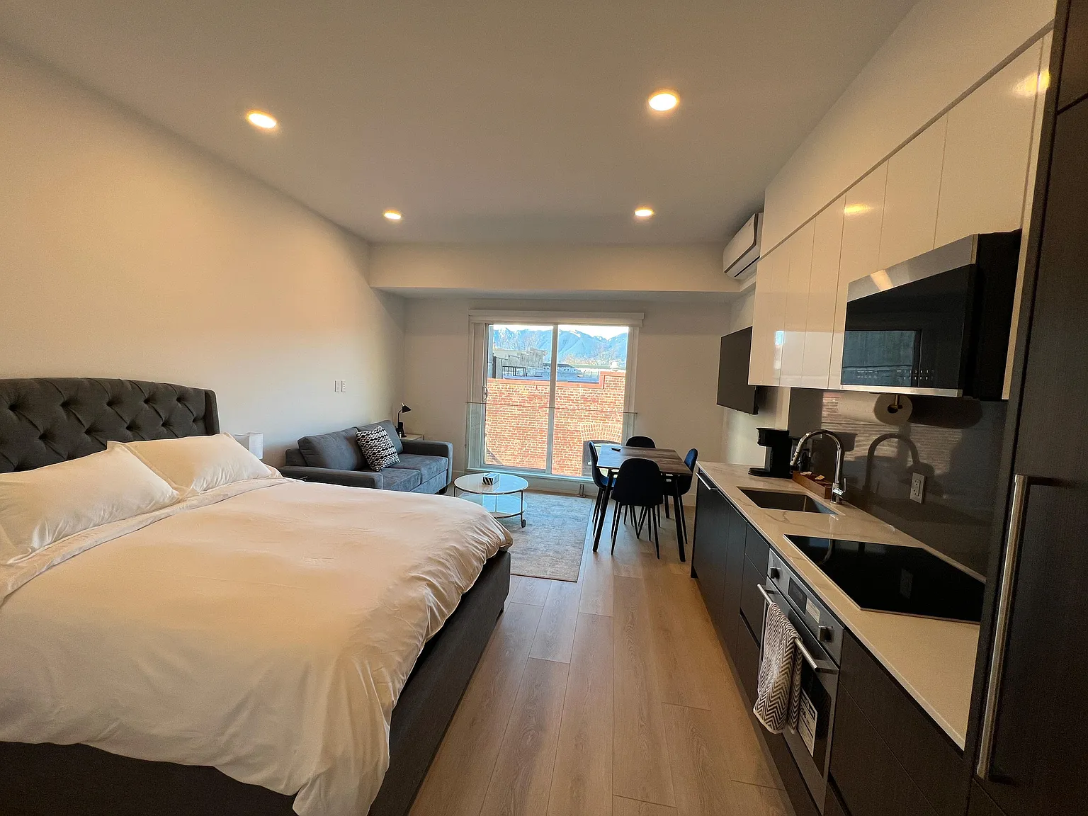 Studio, 428 sqft, $2,295 — Photo 4