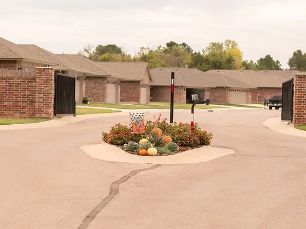318 Delta Dr #318, Newcastle, OK 73065