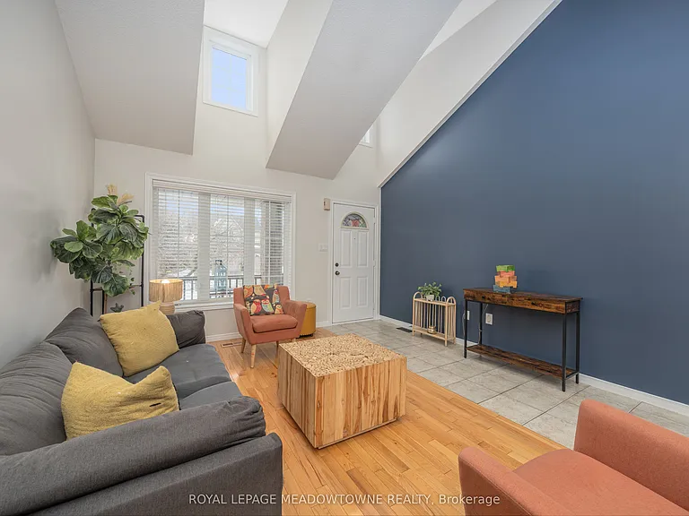 14 Costigan Ct — Photo 6