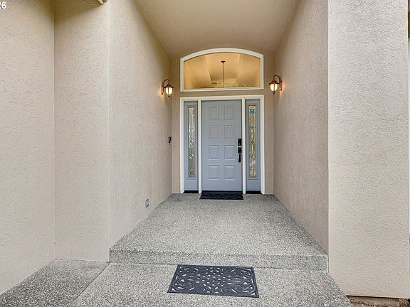 2nd image of 10520 SE Isaac Dr