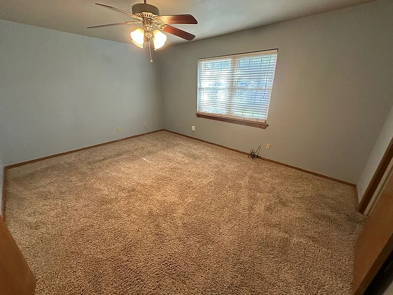 7503 Elmhurst Dr — Photo 18