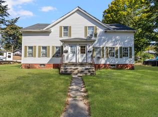 10 6th St, Plainfield, CT 06374