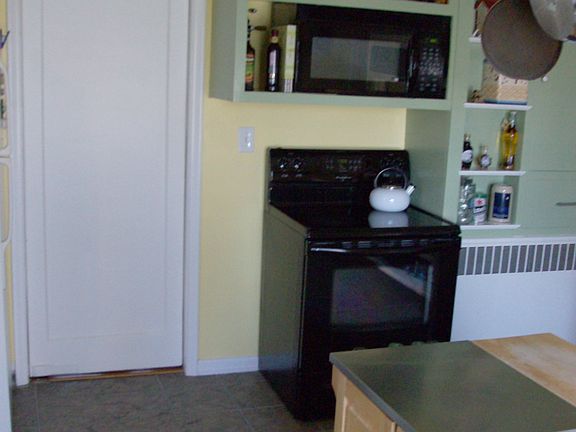 4th image of 144 E Greenwood Ave
