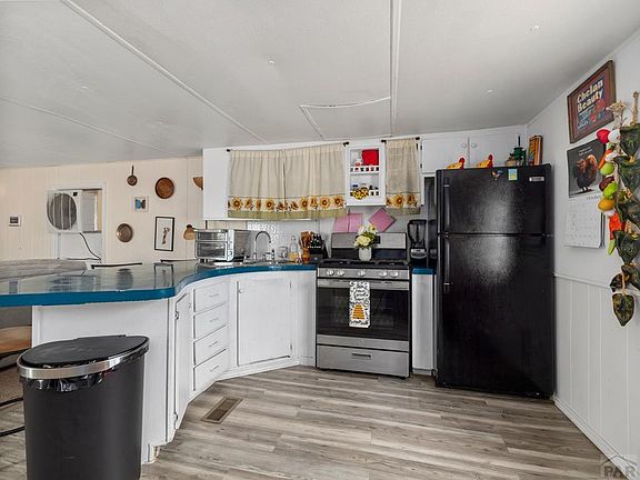 3rd image of 1901 Constitution Rd