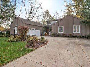 42 Guildford Dr, Bourbonnais, IL 60914