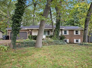 1271 103rd Ave, Plainwell, MI 49080