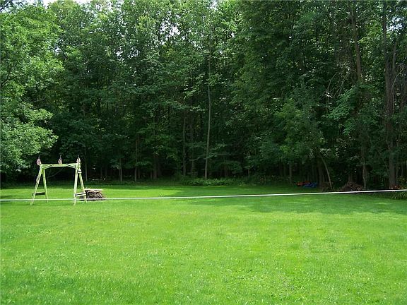 3rd image of 17184 Brockport Holley Rd