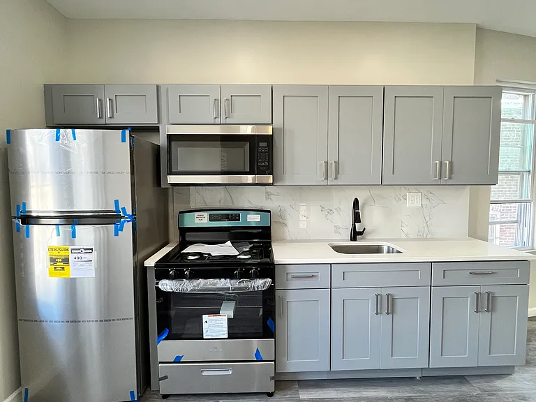 133 Stevens Ave #3 — Photo 1