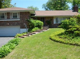 53 Bayview Avenue, Great Neck, NY 11021