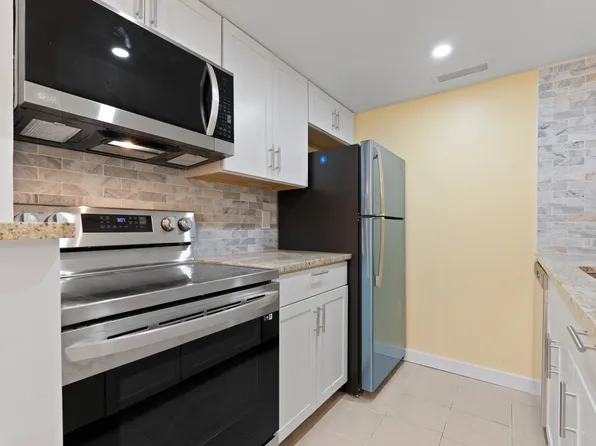 400 William Hilton Pkwy, Hilton Head Island, SC