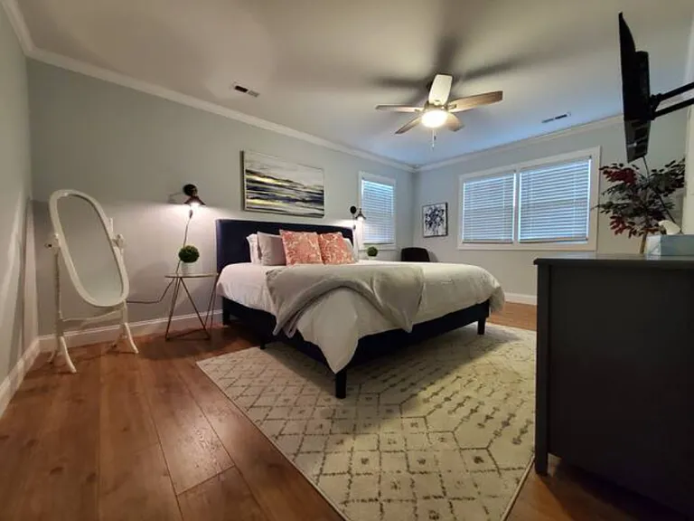 328 Kelford Ln — Photo 13