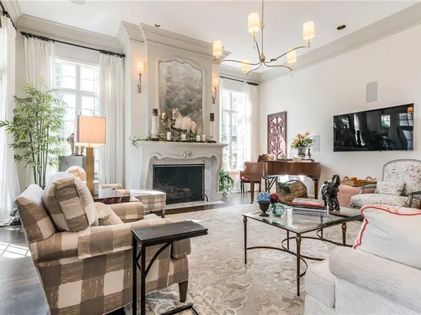 5453 Aberdeen Rd, Mission, KS 66205