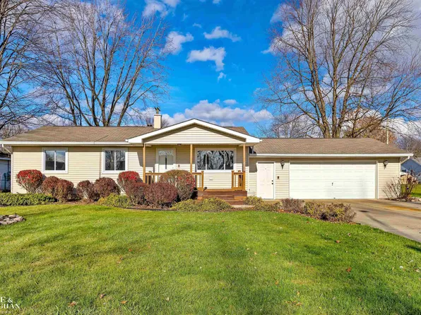 606 Scott St, Marine City, MI 48039