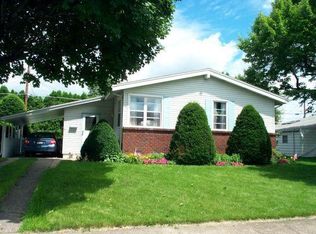 1540 Kadel Dr, Bethlehem, PA 18018