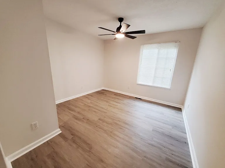 2824 Henslowe Dr — Photo 13