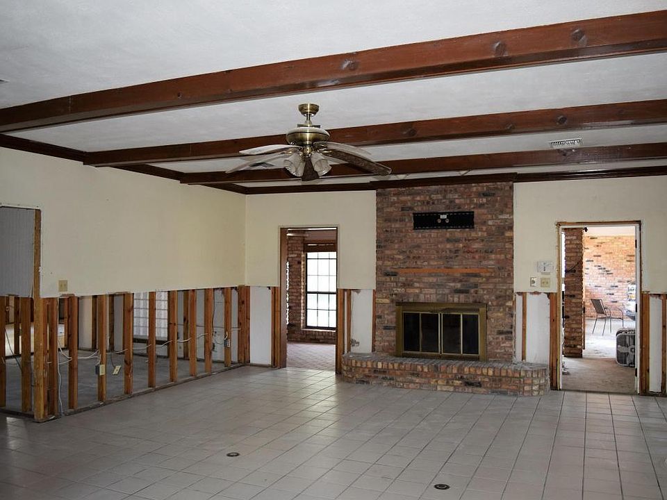2nd image of 100 Isaac Cir