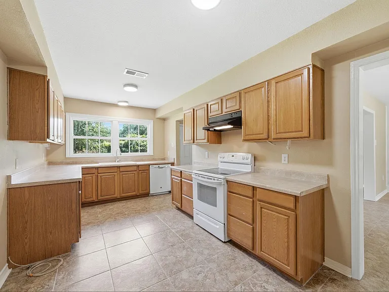 14906 Quaking Aspen Dr — Photo 10