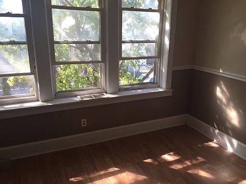 1st image of 6655 S Oakley Ave #2