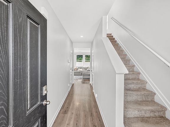 2nd image of 7227 Carrie Ct