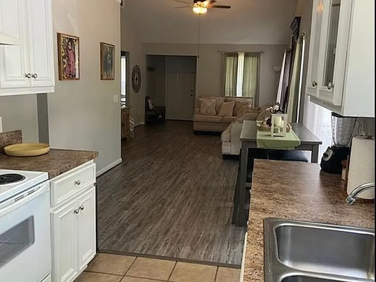 3721 Phelts Dr — Photo 4