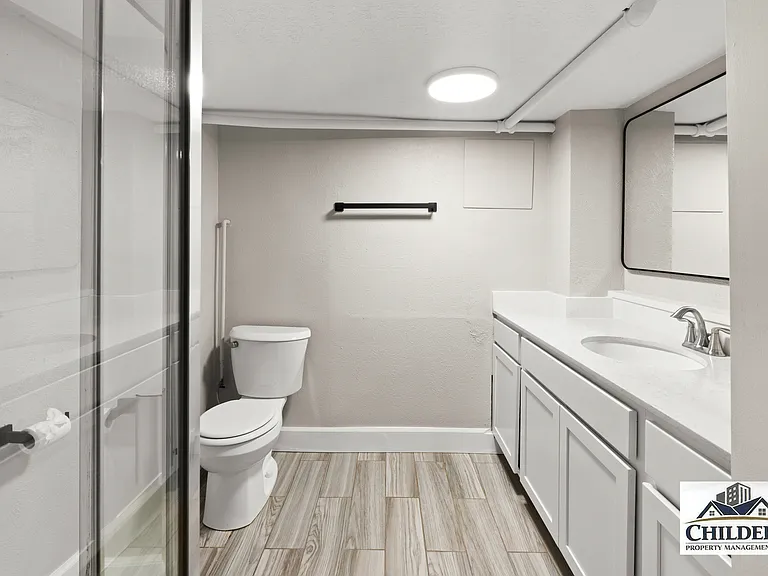 202 N Hooker St — Photo 20