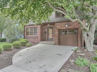 1012 W Charles St, Champaign, IL 61821