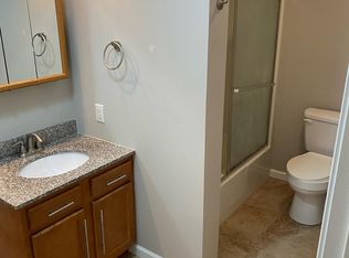 4100 Pickfair Rd, Springfield, IL 62703