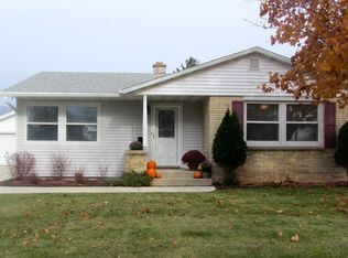521 5th St, Fond Du Lac, WI 54935