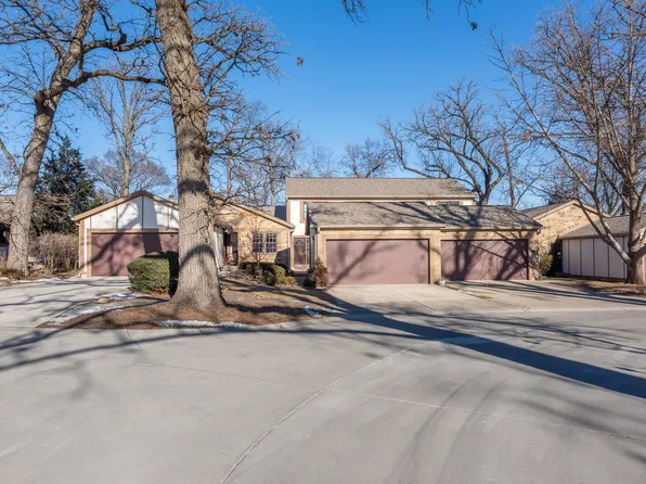 1205 Oakview Dr, Wheaton, IL 60187