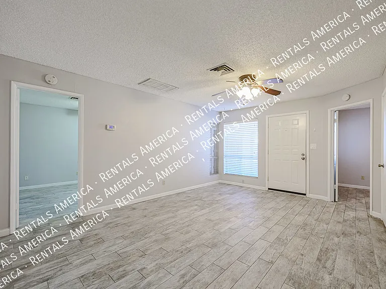 9020 W Highland Ave #107 — Photo 5