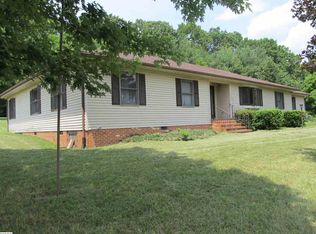 90 Windy Hill Ln, Stuarts Draft, VA 24477