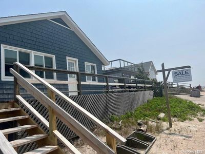 111 Oak Walk, Bay Shore, NY, 11706