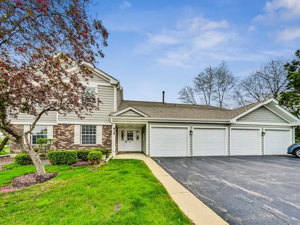 619 Berkley Ct Unit V2, Schaumburg, IL 60194