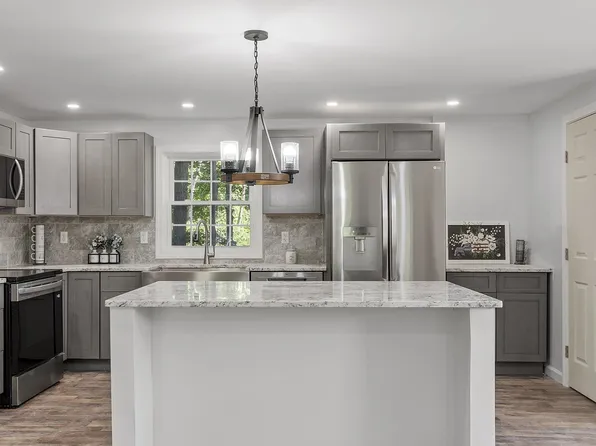 1416 Parker Mountain Road, Strafford, NH 03884