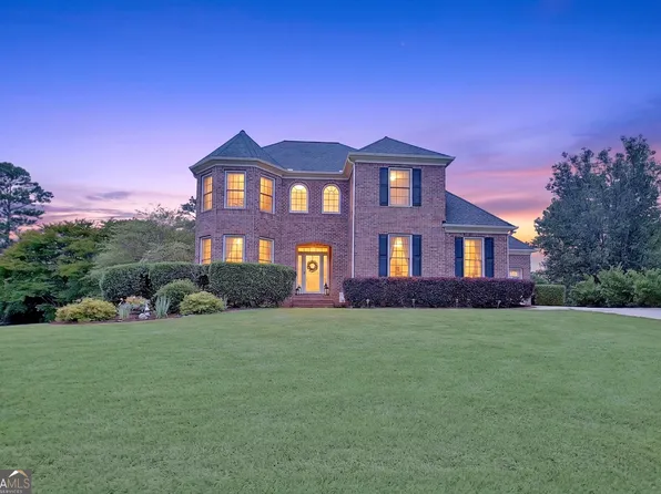 100 Grouse Point, Fayetteville, GA 30215