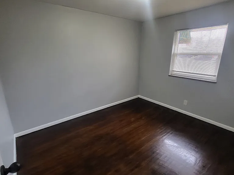 1450 N Campbell Ave — Photo 10