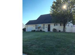 40 Quiet Rd, Levittown, PA 19057