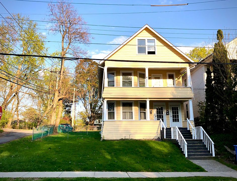 1st image of 50 Pinewood Ave Floor 2