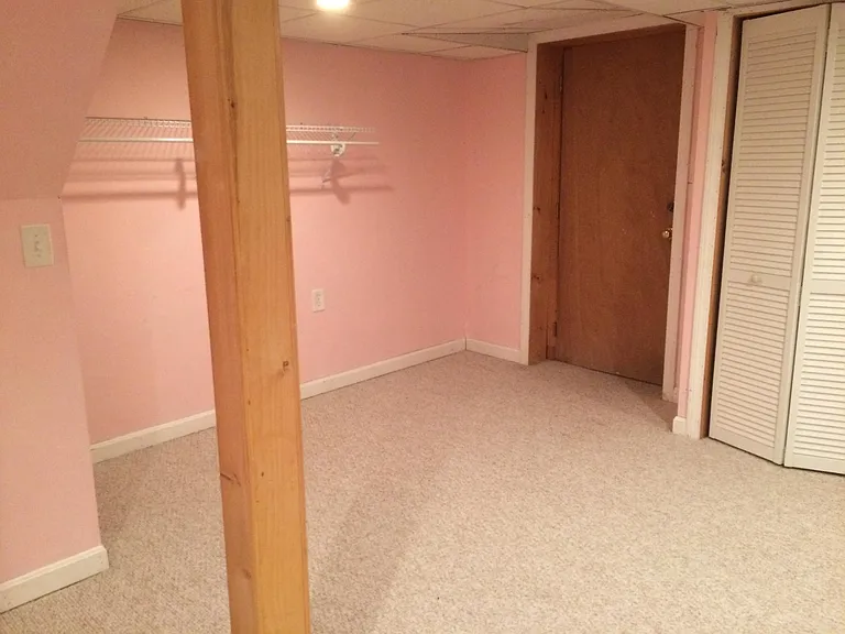 328 Wellman Ave — Photo 9