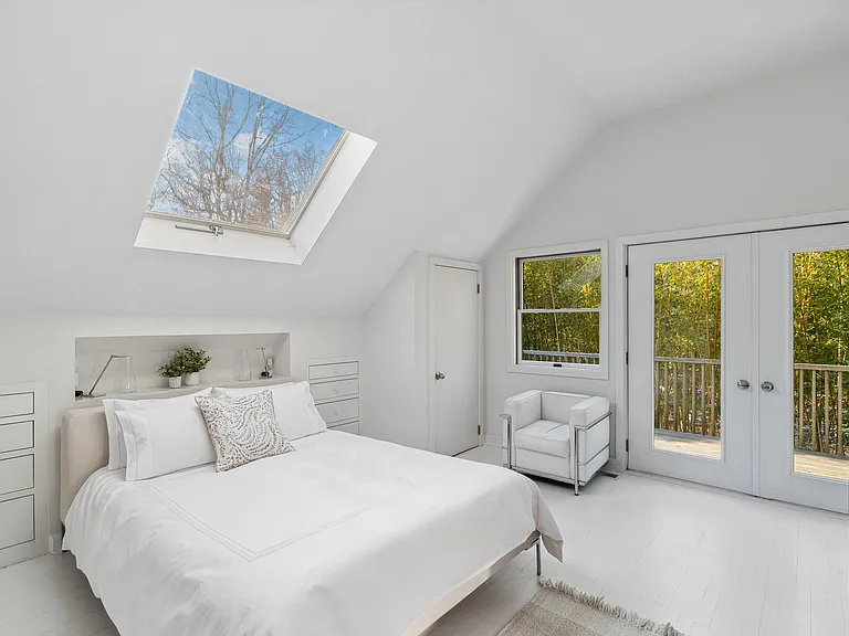 3 Rolling Wood Ln — Photo 10