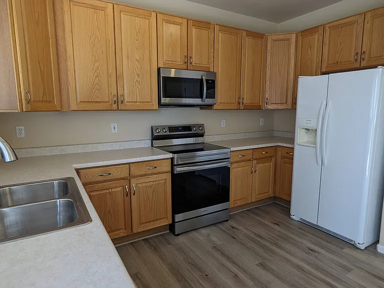 3653 Boot Spur Ct — Photo 3