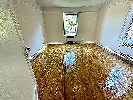 Rented by Contact Realty | media 30