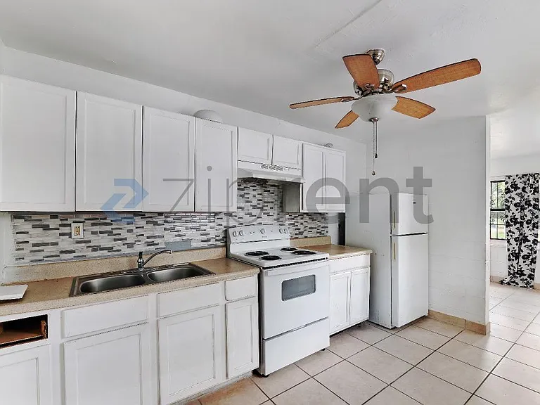 1715 Martin Luther King Jr Blvd — Photo 7