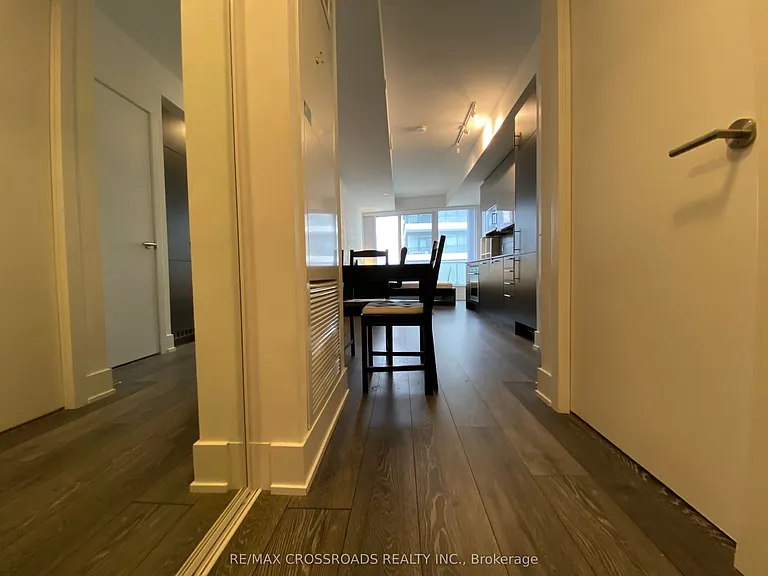 403 Church St #1906 — Photo 3