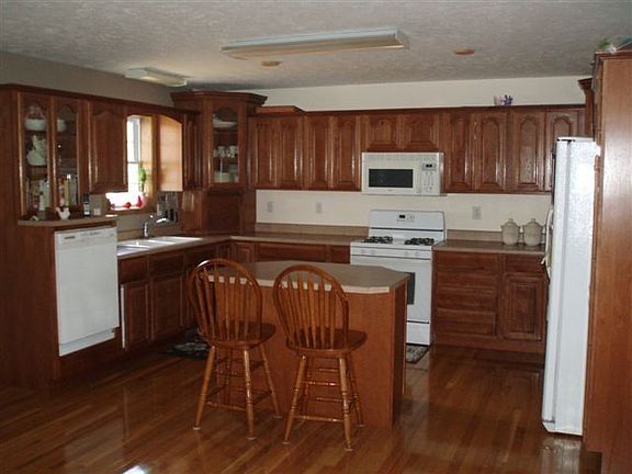 5th image of 309 Premier Ave