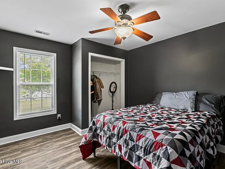 132 Forest Bluff Dr — Photo 15
