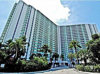 2nd image of 100 Bayview Dr APT 828