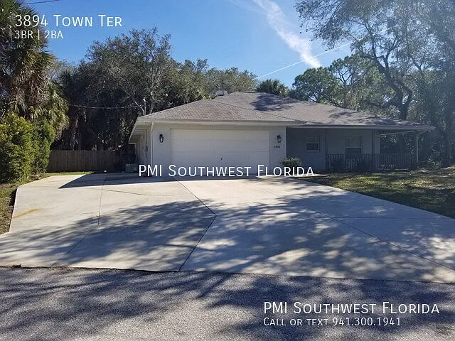3894 Town Ter