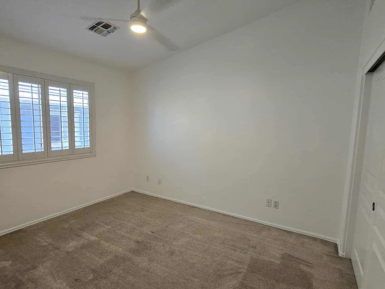 5275 W Morten Ave — Photo 11
